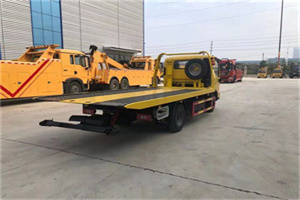 岳塘非事故拖车